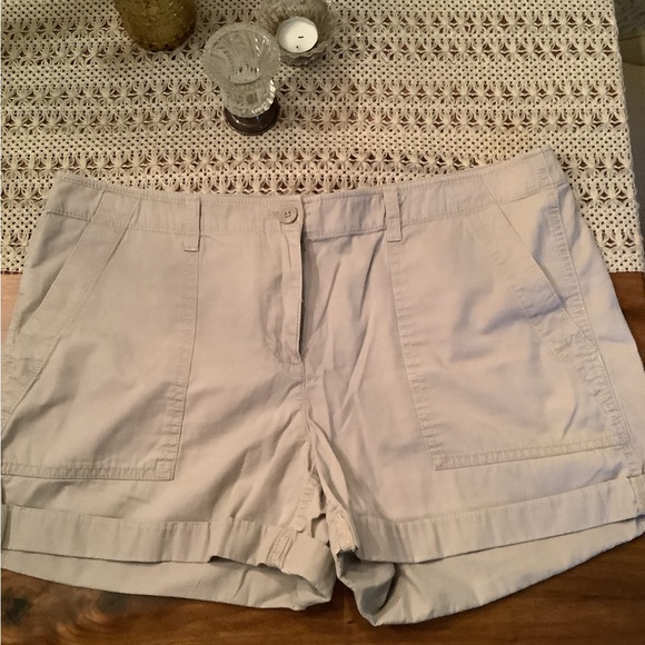 Loft cargo shorts size 10 - Picture 6 of 10